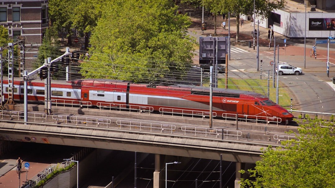 Consommation CO₂ du train : pourquoi le rail reste imbattable (chiffres à l'appui)